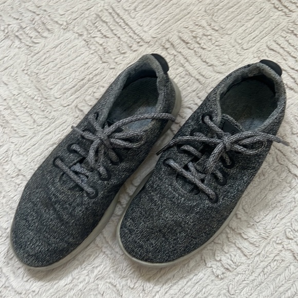Allbirds Wool Runner size 9, natural grey with light grey sole - Picture 3 of 16